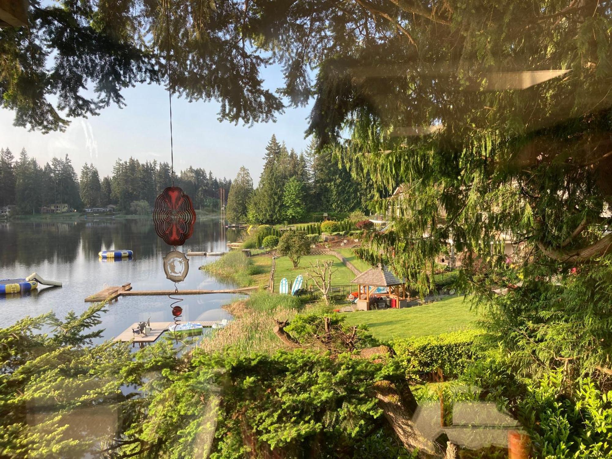 Cottage Lake Bed And Breakfast 2*